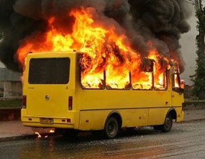 Foc în transport - reguli de comportament în caz de incendiu într-un autobuz, într-un tren, într-o mașină de metrou