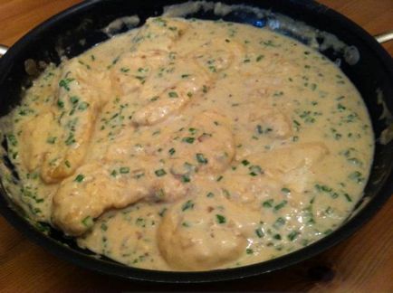 Egyszerű recept gedlibzhe (csirke tejszín Kabarda) (gedlibzhe) Egyszerű recept gedlibzhe (csirke tejszín Kabarda)