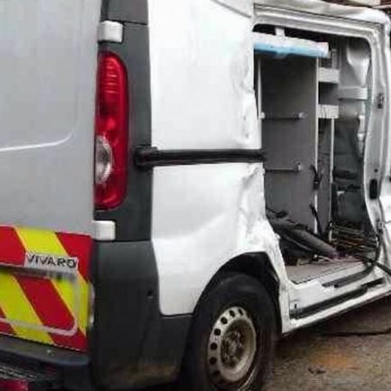 Reparati Opel Vivaro cu mainile proprii