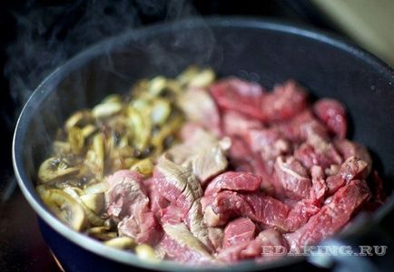 Rețetă pentru stroganoff de carne de vită cu ciuperci și smântână