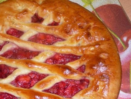 Рецепти пирогів з суницею (фото), секрети вибору інгредієнтів і
