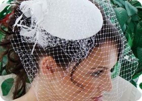 Hat pentru o coafura de nunta - solutia originala