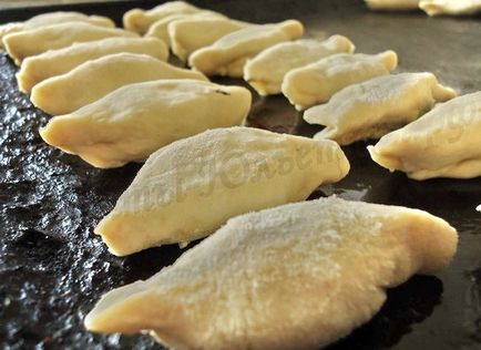 Leveles tészta csirkével kicsit és nagyon aranyos! (Puff) Leveles tészta csirkével kicsit és nagyon aranyos!