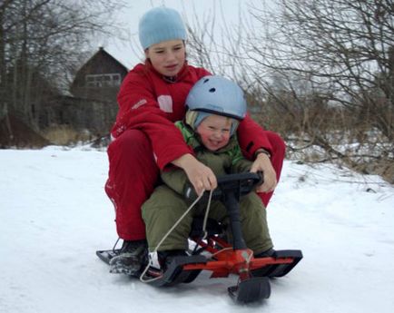 Mașină de putere cu snowmobil