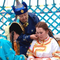 Весілля в тувинських традиціях