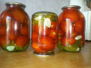 Технологія консервування помідорів на зиму користь, способи заготівлі, правила консервації
