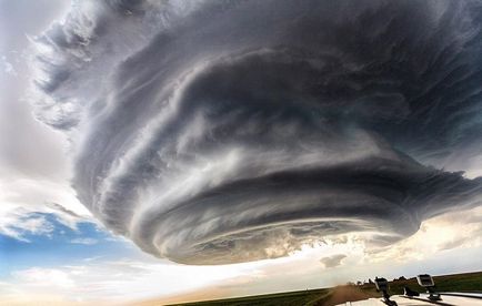Uimitor - aleea tornado - în Oklahoma (America)