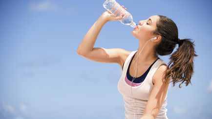 Покращуємо самопочуття або пора випити склянку води - живи здорово!