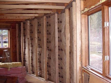 Încălzirea unui podea dintr-o casă țărănească, precum și pereți și un tavan
