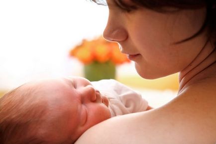 Gondozása kismamáknál után császármetszés, újszülött ellátás