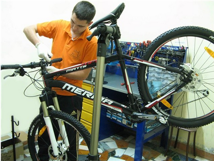 Îngrijirea bicicletelor pregătirea unei biciclete pentru sezon și depozitare