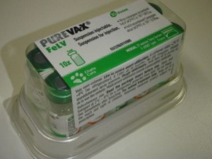 Vaccin pentru pisici Purevax împotriva rinotraheitei virale, a chlamydiilor, a infecției cu caltsivirusnoy și
