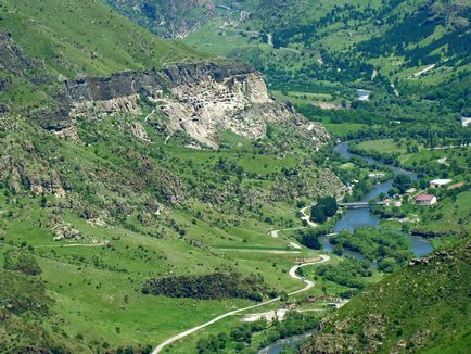 Vardzia, Georgia peșteră oraș, mănăstire, fotografie, 2017 ani