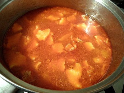 Supă de gulașă maghiară cu chipsuri - rețetă cu fotografie