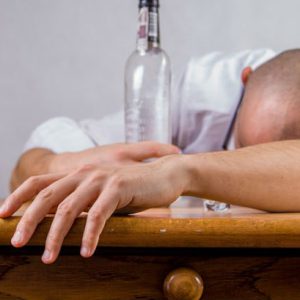 Retragerea de la băut-bătăi în tratamentul spitalicesc și costul, opri alcoolismul