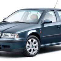 Информация за смяна на въздушния филтър във вашите автомобили Skoda Octavia a5 снимки и видеоклипове