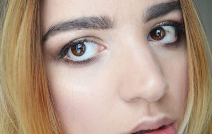Ne întâlnim noul an în toată gloria sa (make-up de seară) Noi sărbătorim noul an în toată gloria sa