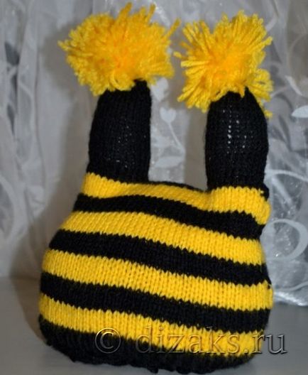 Tricotate cap - albine - ace de tricotat pentru un nou-născut