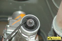Заміна сальників коробки передач на автомобілі волга газ 31105 2004