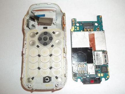 Înlocuirea unei bucla pe o clapetă Sony Ericsson w300i