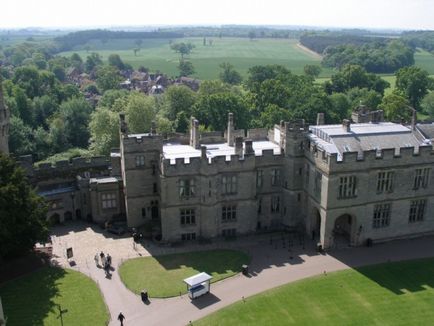 Zárak Anglia Warwick Castle - Warwick vár, együtt utaznak