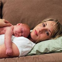 Здоровий повноцінний сон молодої мами