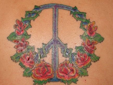 24 Tatuaj cu simbolul păcii - tatuaje pe