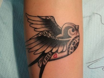 27 tatuaje pentru păsări 2013 - tatuaje pe