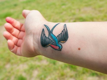 27 tatuaje pentru păsări 2013 - tatuaje pe