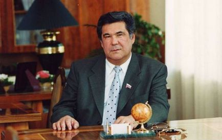 Аман Тулєєв (губернатор Кемеровській області) - біографія, сім'я, фото, хвороба