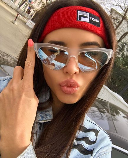Anastasia Reshetova a külsejével és szépségápolási szokások „soha nem festett szőke! „(Bronze make-up) Anastasia Reshetova a külsejével és szépségápolási szokások „soha nem festett szőke!