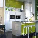 Біло-зелена кухня 50 фото дизайн-проектів, фартух, стільниця, меблі