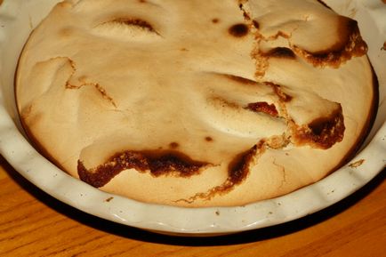 Tort de burete cu mere în cuptor - cum să gătesc un tort de burete cu mere, turn-based