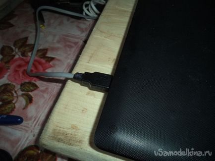 Fa Laptop Cooling Pad kezük