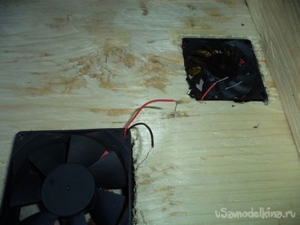 Fa Laptop Cooling Pad kezük