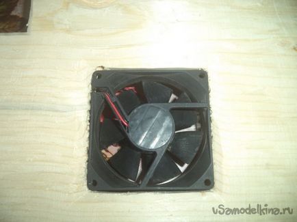 Fa Laptop Cooling Pad kezük