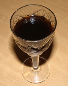 Házi kávé likőr (homok instant kávét) Házi kávé likőr