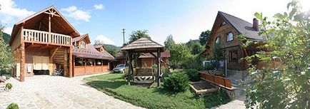 Case în munții Carpaților
