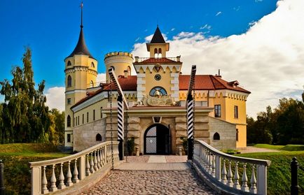 Tour a Pavlovsk látnivalók, séta térkép, hogyan lehet eljutni