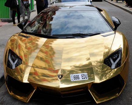 Aceasta este cea mai scumpă mașină din lume - lamborghini de aur de 6 milioane de dolari