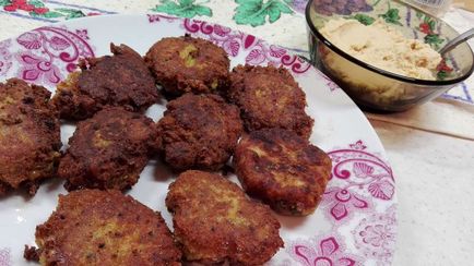 Falafel és hummus - az egyszerű házi recept fényképpel (falafel recept otthon) Falafel és hummus - az egyszerű házi recept egy fotó