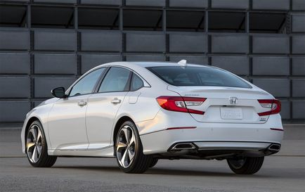 Honda Accord 2018-2019 fotók videók ár árukapcsolás Honda Accord 10 generáció, valódi tulajdonosok