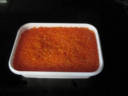 Caviar din caviar ca imitație de caviar roșu