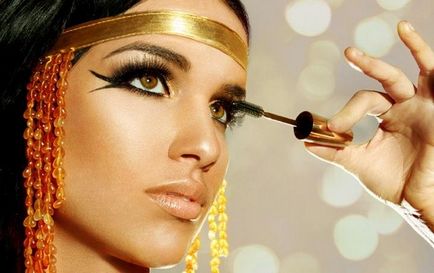 A történelem kozmetikumok és make-up képek