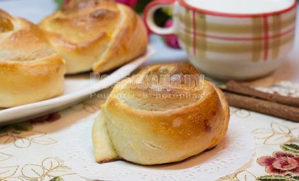 Hogyan készítsünk muffin almadzsem rózsák, a recept egy fotót, minden étkezés (zsemle) Hogyan készítsünk muffin almadzsem rózsák, a recept egy fotót, minden étkezés