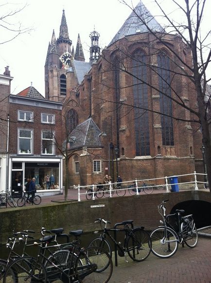 Cum să ajungi de la Amsterdam la Delft și ce să vezi acolo, Amsterdam pe aer