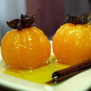 Cât de frumoasă și originală a servi tangerinele la masa de Anul Nou