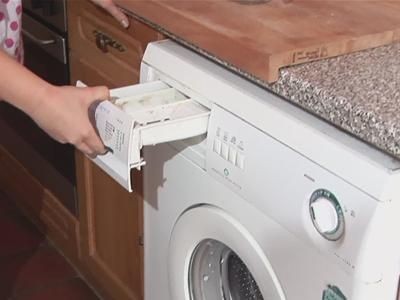 Як почистити пральну машину-автомат від цвілі і запаху