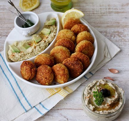 Cum să gătești falafel și hummus