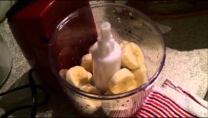 Hogyan lehet pépesítve banán a gyermek-grudnichka receptek smoothie (banán) Hogyan lehet pépesítve banán a gyermek-grudnichka turmix receptek